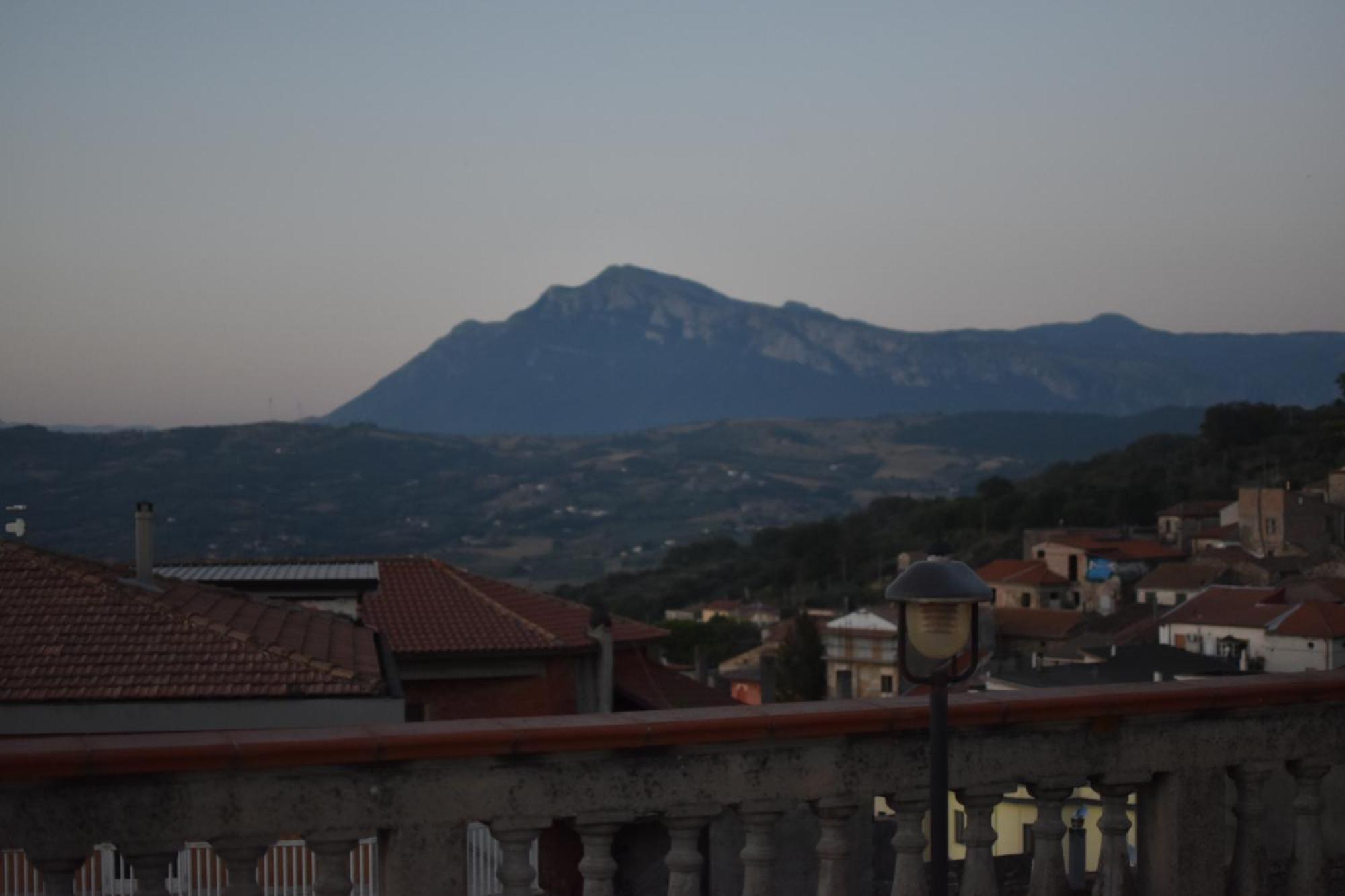 Palazzo Albini Bed & Breakfast Albanella Exterior foto